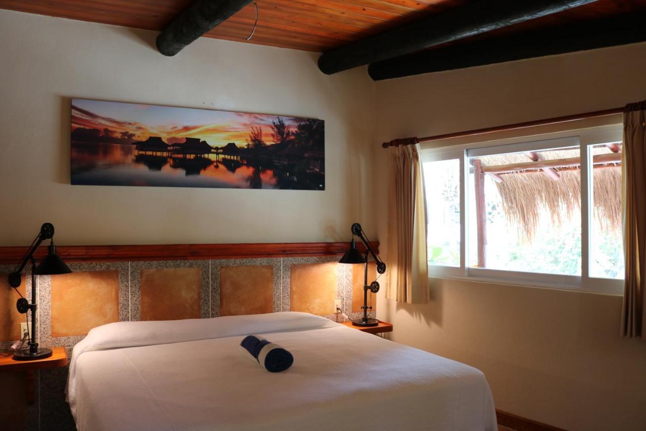The Diving Lodge Downtown Puerto Morelos Bagian luar foto